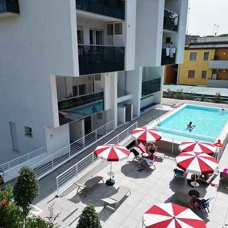 Nuovo Condominio Con Piscina E Garage بيبيوني المظهر الخارجي الصورة